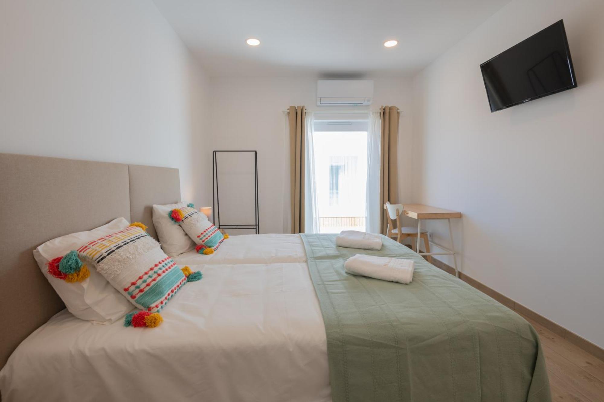 Villa Harbour Rooms & Apartments 米尔芳提斯城 外观 照片