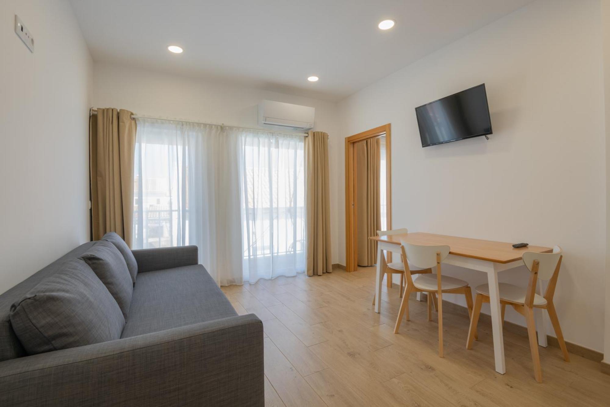 Villa Harbour Rooms & Apartments 米尔芳提斯城 外观 照片