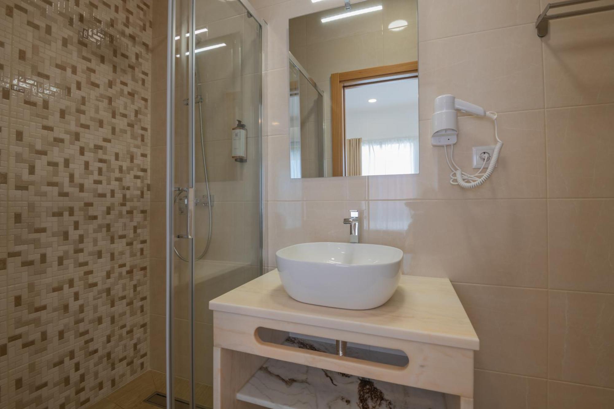 Villa Harbour Rooms & Apartments 米尔芳提斯城 外观 照片