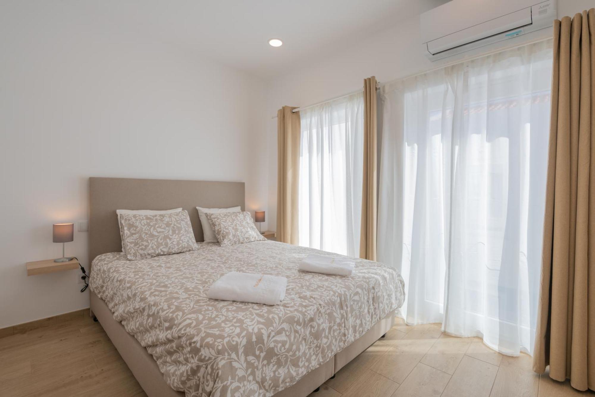 Villa Harbour Rooms & Apartments 米尔芳提斯城 外观 照片