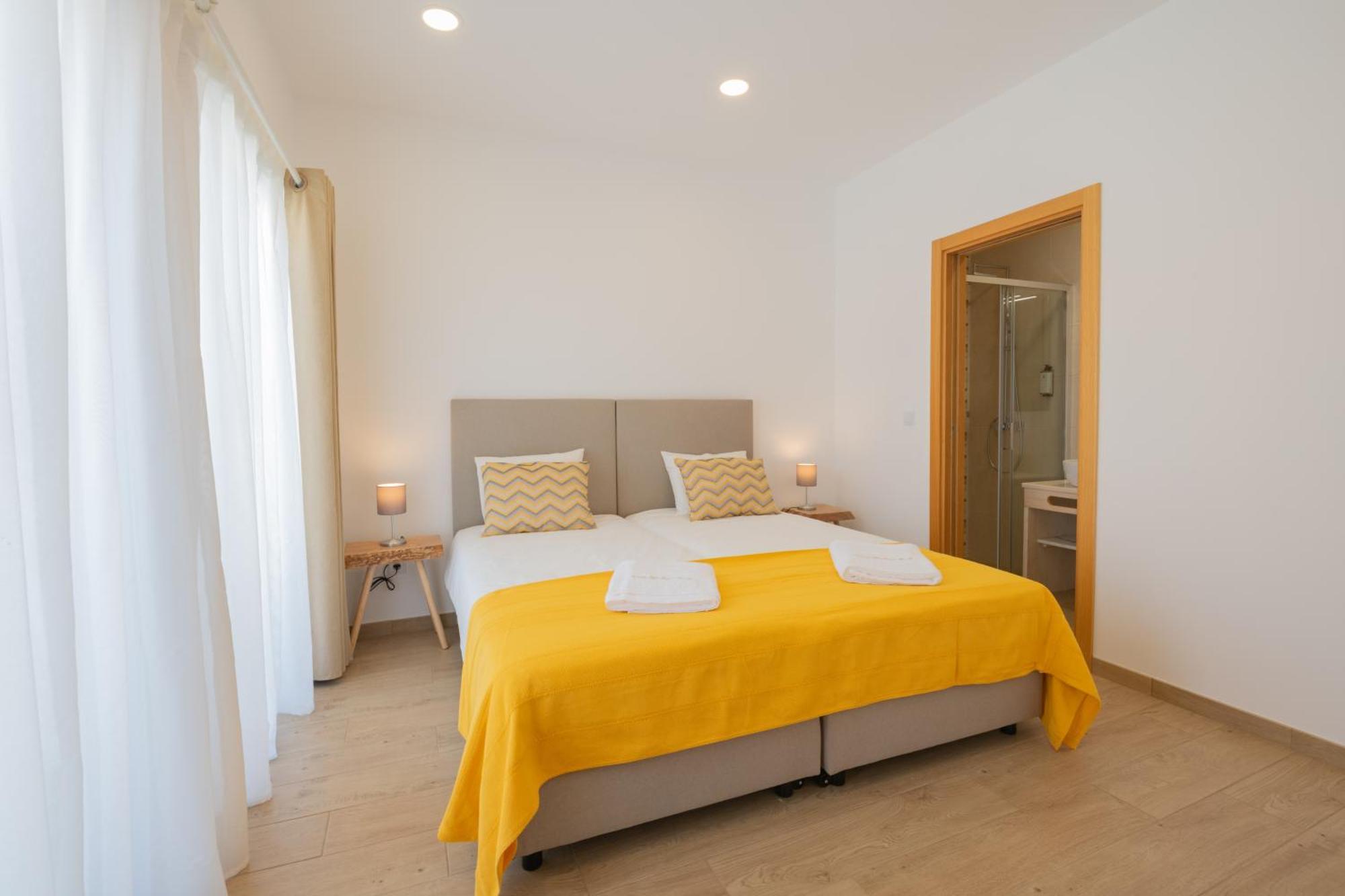 Villa Harbour Rooms & Apartments 米尔芳提斯城 外观 照片